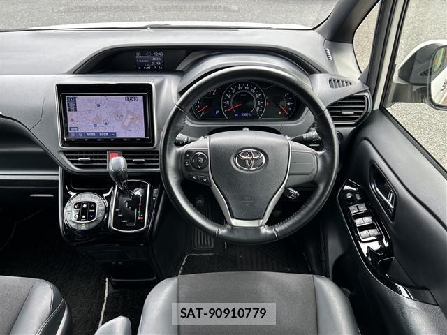 Toyota NOAH 2018 8683602-6