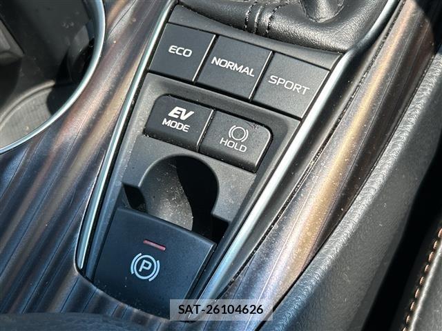 Toyota CAMRY 2017 8687748-2