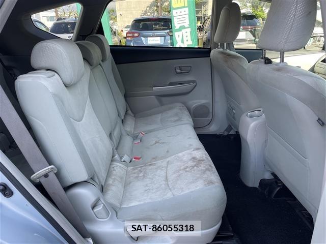 Toyota PRIUS 2012 8710293-10