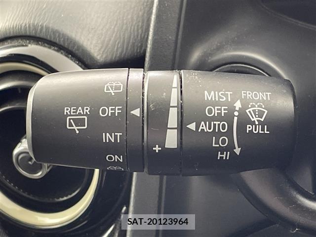 Mazda DEMIO 2015 8689424-1