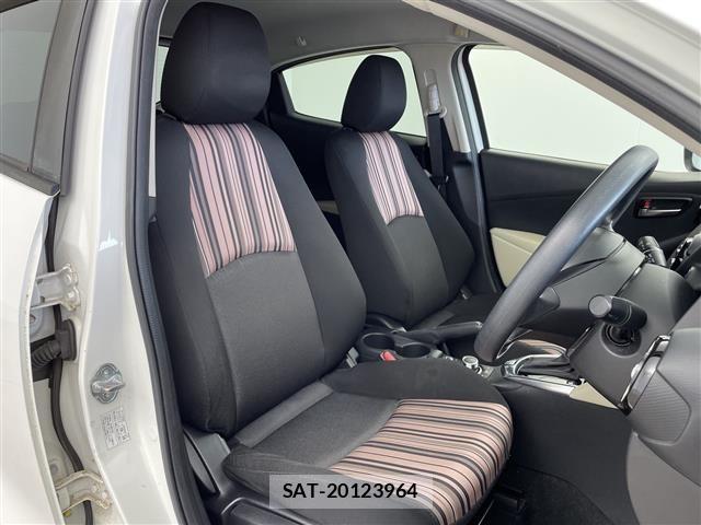 Mazda DEMIO 2015 8689424-12