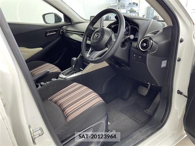 Mazda DEMIO 2015 8689424-20