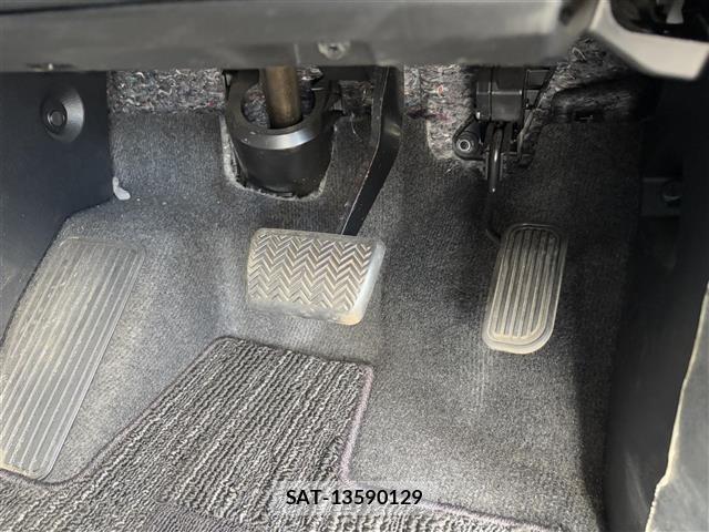 Toyota VELLFIRE 2018 8692812-7