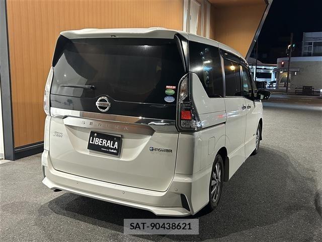 Nissan SERENA 2018 8927972-1