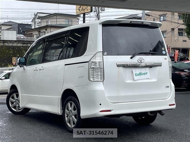 Toyota NOAH 2009 8683607-1