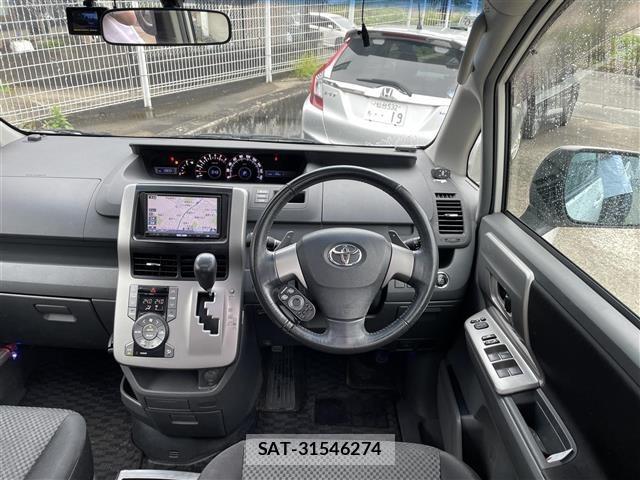 Toyota NOAH 2009 8683607-5