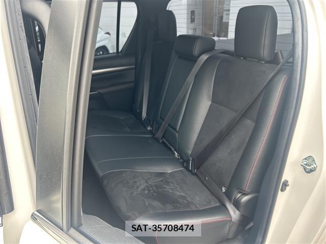 Toyota HILUX 2023 8682905-19