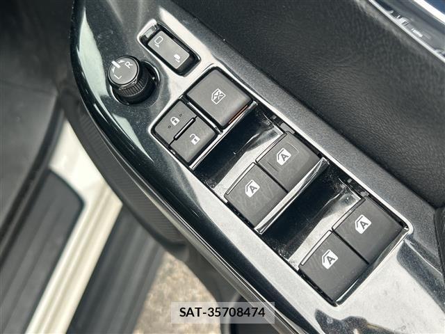 Toyota HILUX 2023 8682905-3