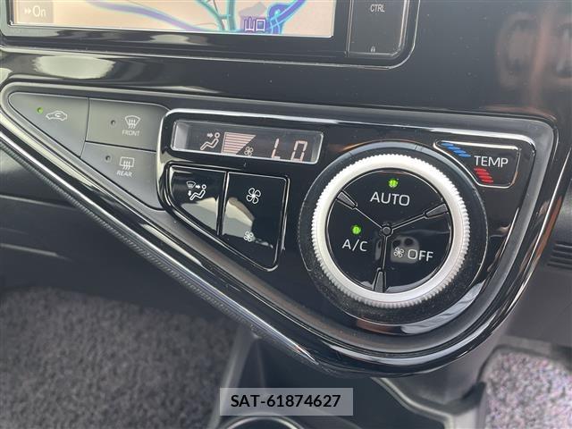 Toyota AQUA 2017 8705824-18