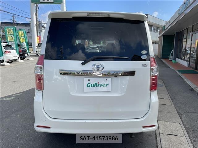 Toyota NOAH 2008 8683608-17