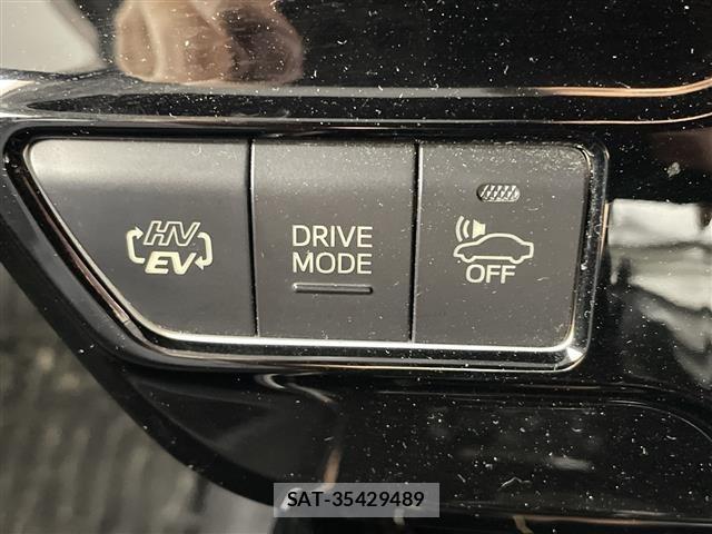 Toyota PRIUS PHV 2017 8692754-12