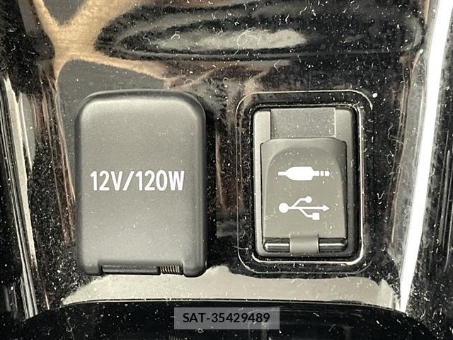 Toyota PRIUS PHV 2017 8692754-2