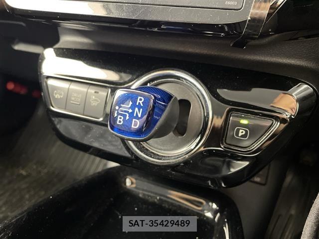 Toyota PRIUS PHV 2017 8692754-4