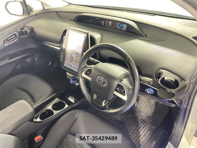 Toyota PRIUS PHV 2017 8692754-6