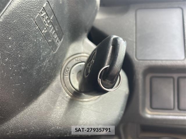 Toyota HIACE VAN 2016 8677165-2