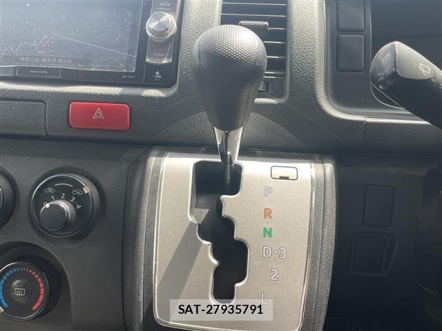 Toyota HIACE VAN 2016 8677165-20