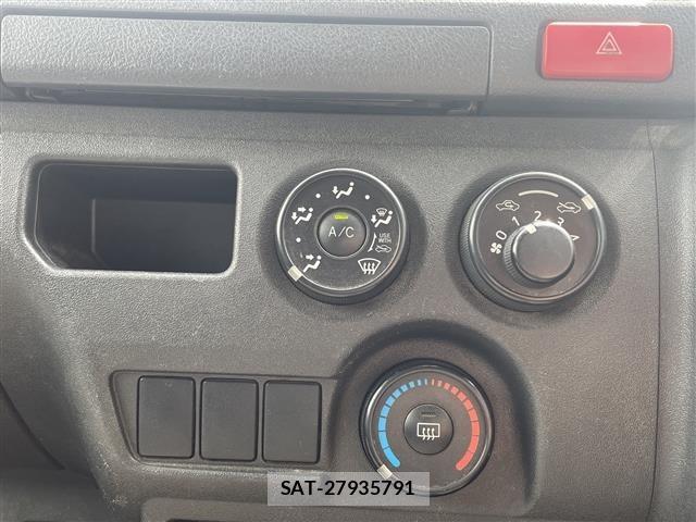 Toyota HIACE VAN 2016 8677165-22