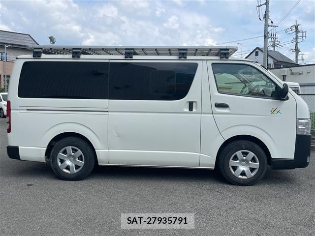 Toyota HIACE VAN 2016 8677165-3