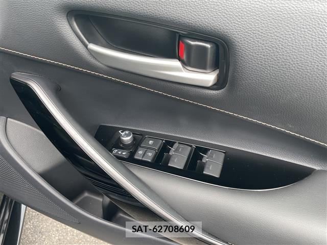 Toyota COROLLA TOURING 2020 8692792-18