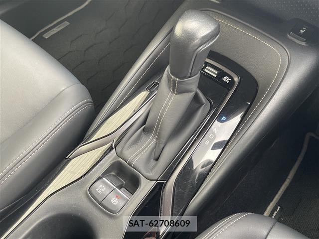 Toyota COROLLA TOURING 2020 8692792-4