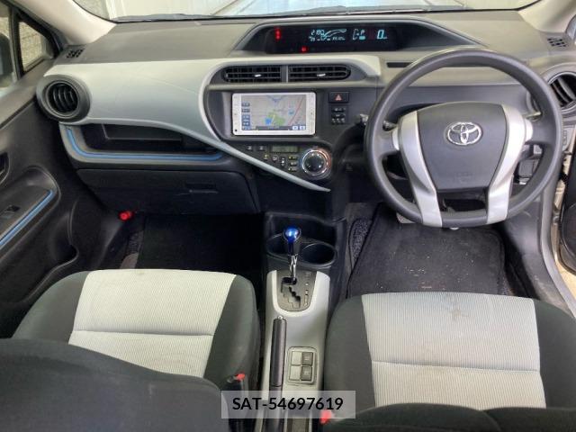 Toyota AQUA 2014 8949387-4