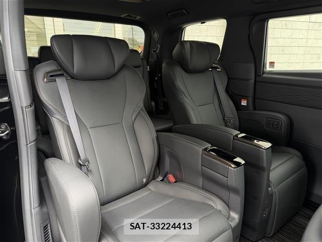 Toyota ALPHARD 2025 8716356-9