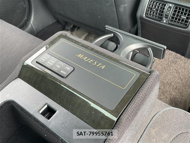 Toyota CROWN MAJESTA 2005 8784766-11