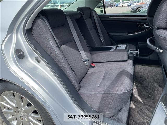 Toyota CROWN MAJESTA 2005 8784766-23