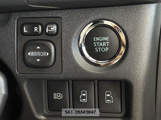 Toyota HIACE VAN 2025 8698143-16
