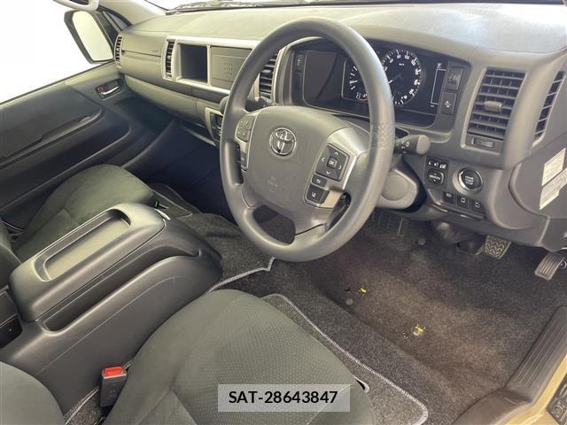 Toyota HIACE VAN 2025 8698143-22