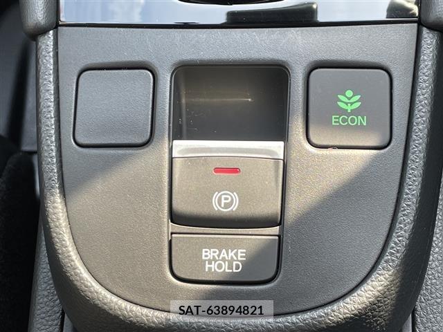 Honda FIT 2024 8703702-11