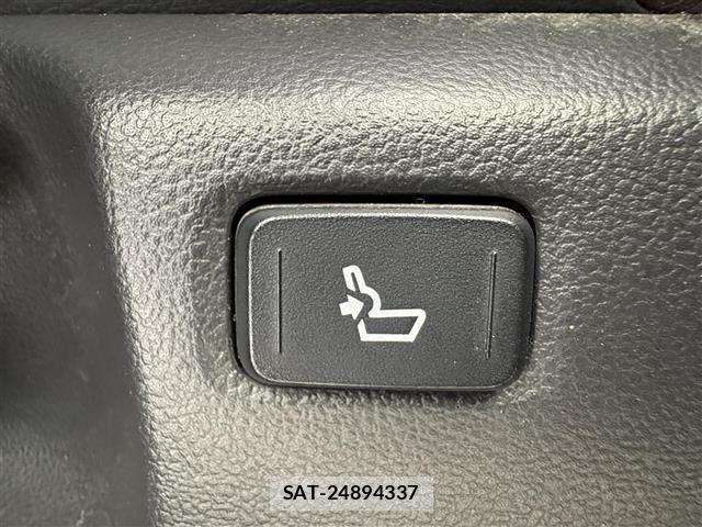 Toyota C-HR 2016 8724201-11