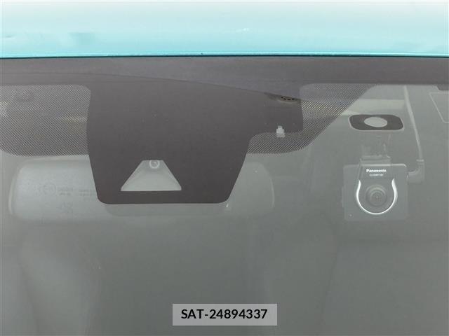 Toyota C-HR 2016 8724201-17