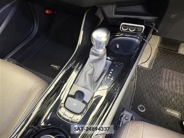 Toyota C-HR 2016 8724201-20