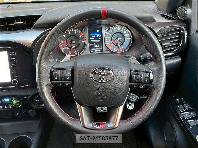 Toyota HILUX 2022 8705242-1