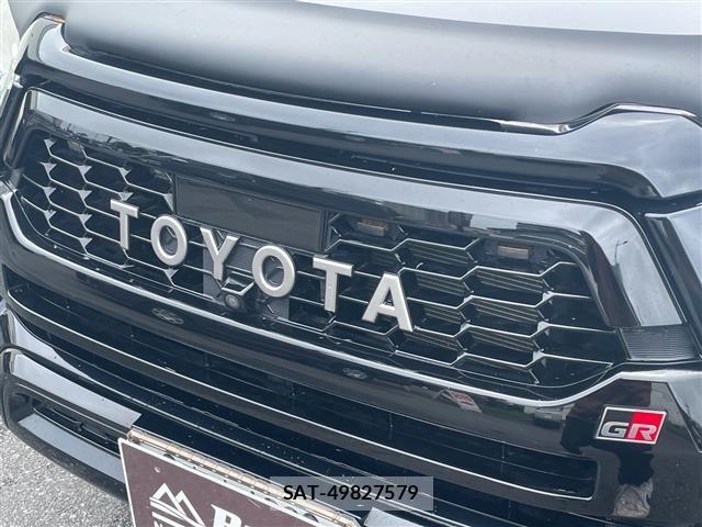 Toyota HILUX 2022 8705243-4