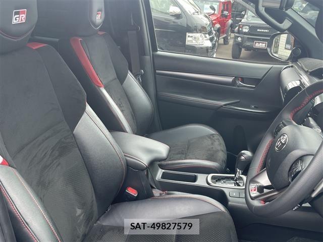 Toyota HILUX 2022 8705243-8