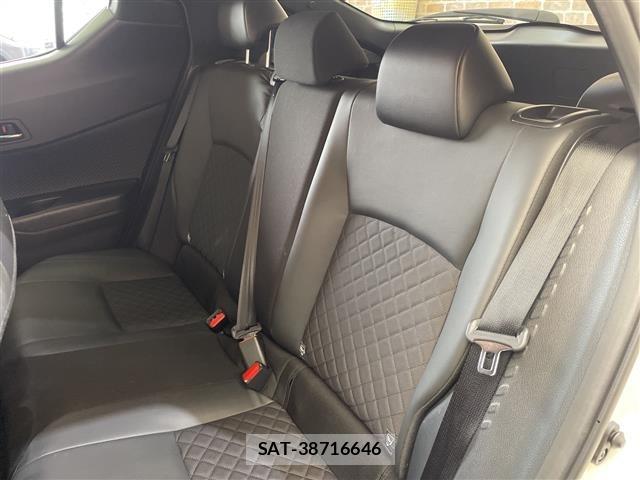 Toyota C-HR 2021 8724208-20