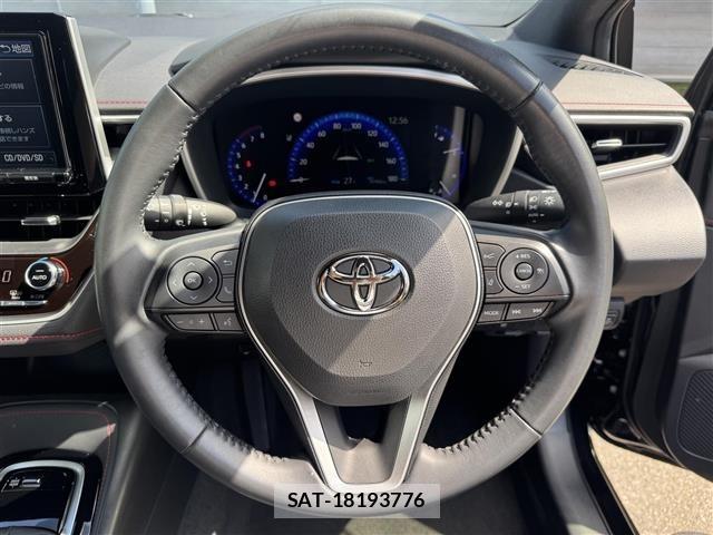 Toyota COROLLA SPORT 2018 8889383-11