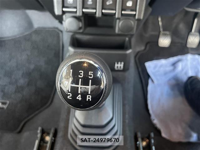 Suzuki JIMNY SIERRA 2025 8917578-4