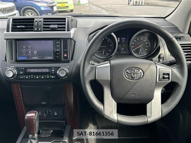 Toyota LAND CRUISER PRADO 2015 8692348-16