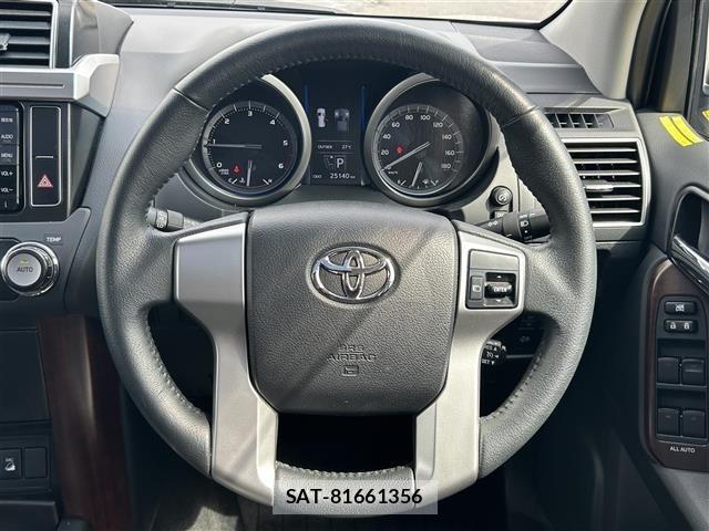 Toyota LAND CRUISER PRADO 2015 8692348-9
