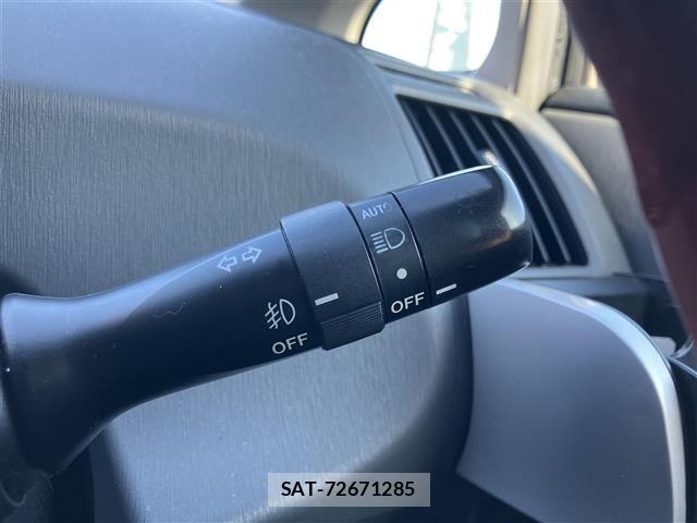 Toyota PRIUS 2011 8938674-5
