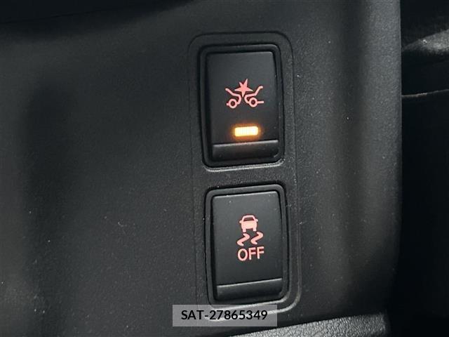 Nissan SERENA 2018 8928027-7