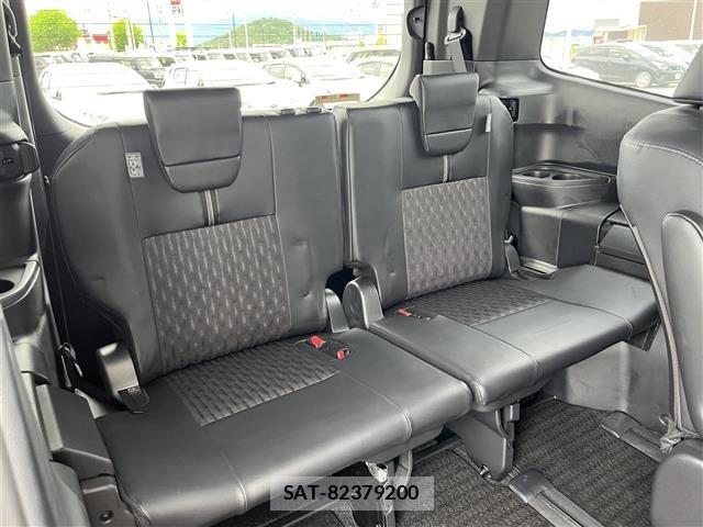 Toyota NOAH 2022 8706391-12