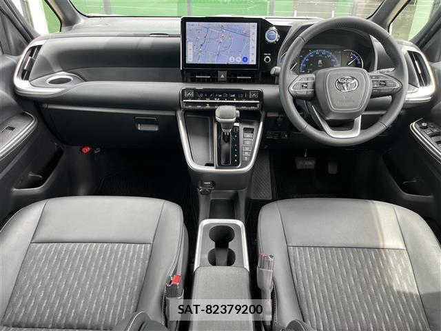 Toyota NOAH 2022 8706391-14