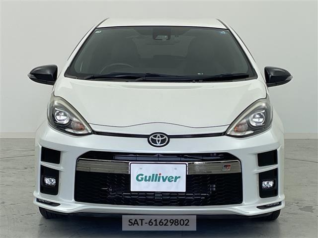 Toyota AQUA 2018 8705832-24