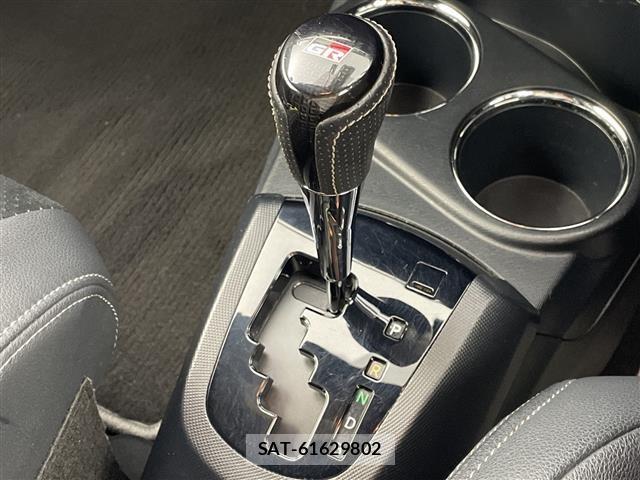 Toyota AQUA 2018 8705832-9