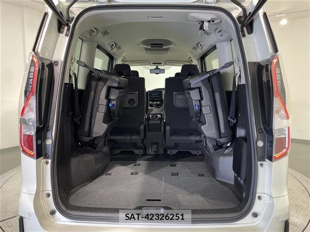 Nissan SERENA 2021 8672214-12