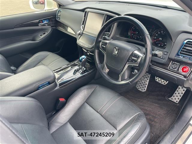 Toyota CROWN 2016 8734371-2